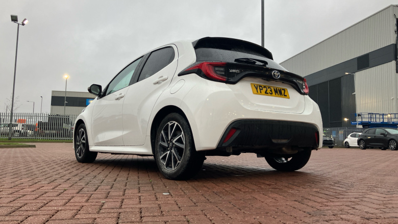 Toyota Yaris 1.5 Hybrid Design 5dr CVT Hybrid Hatchback